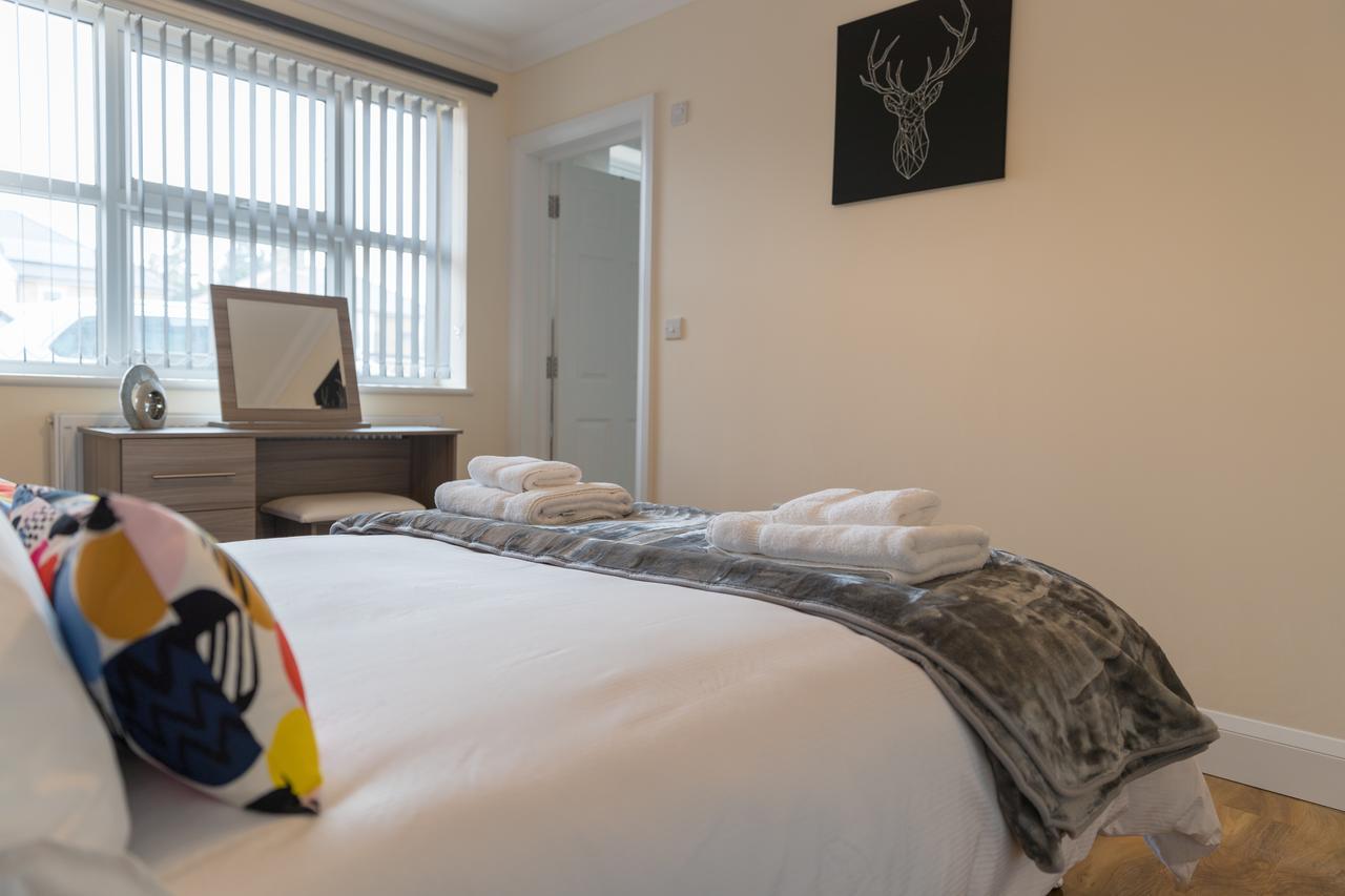 London Heathrow Serviced Apartments Ashford  Eksteriør billede